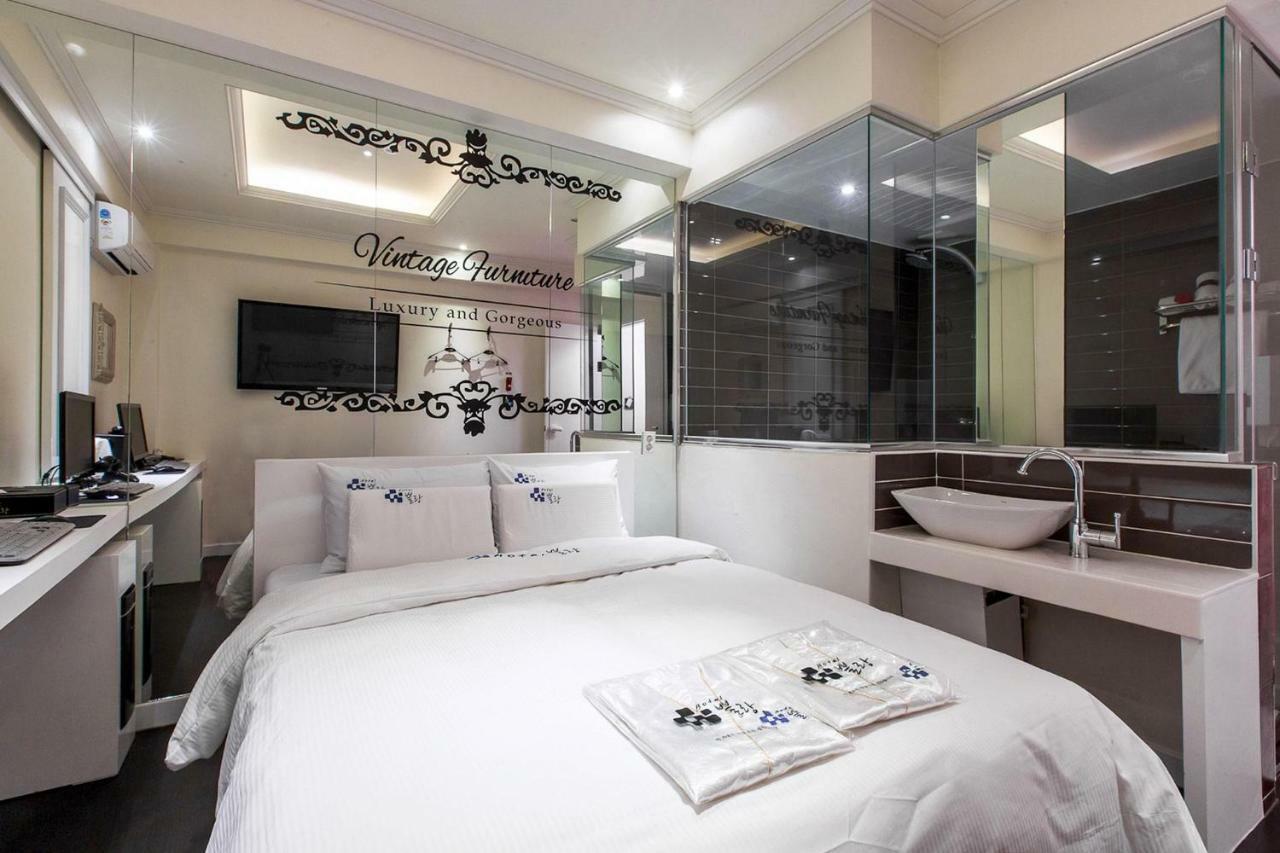 Kondae Plein Motel 2*