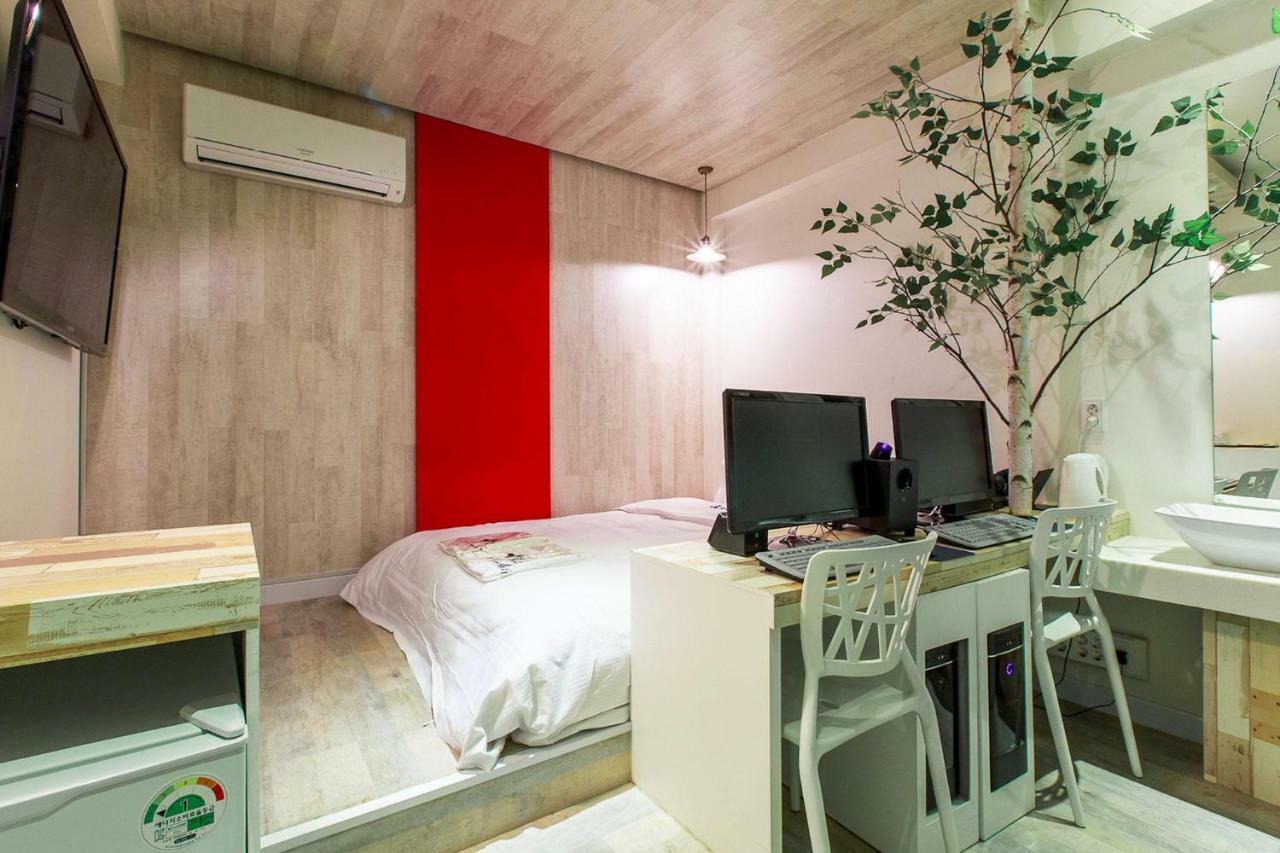 Motel Kondae Plein 2*
